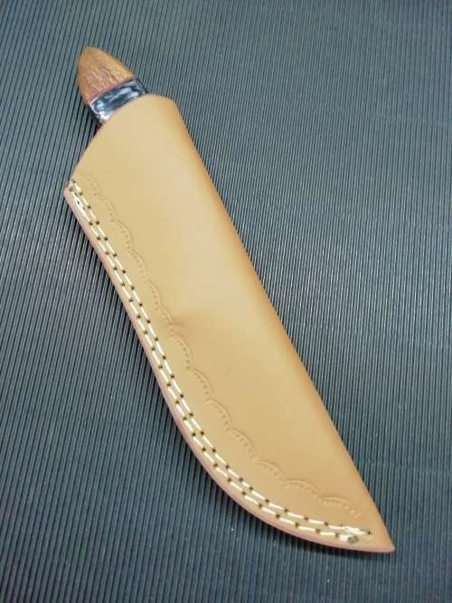 HANDMADE DAMASCUS STEEL HUNTING KNIFE !!!
