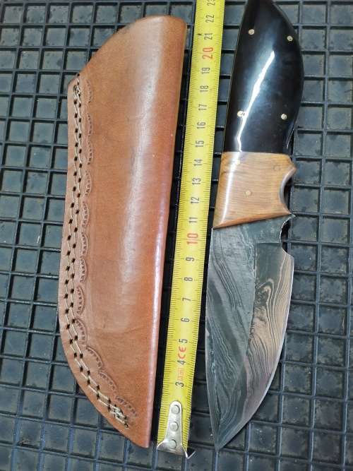 Handmade Damascus Steel Hunting Knife
