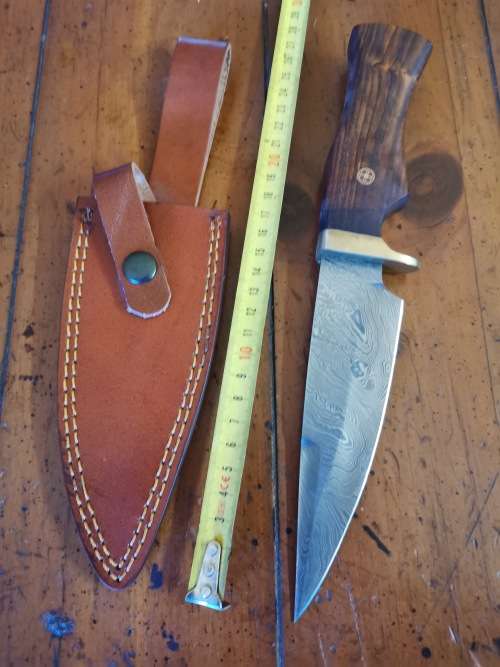 Handmade Damascus Steel Hunting Knife
