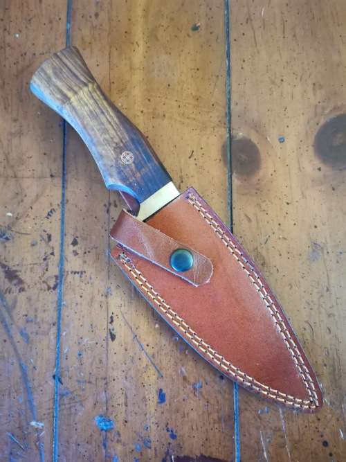 Handmade Damascus Steel Hunting Knife
