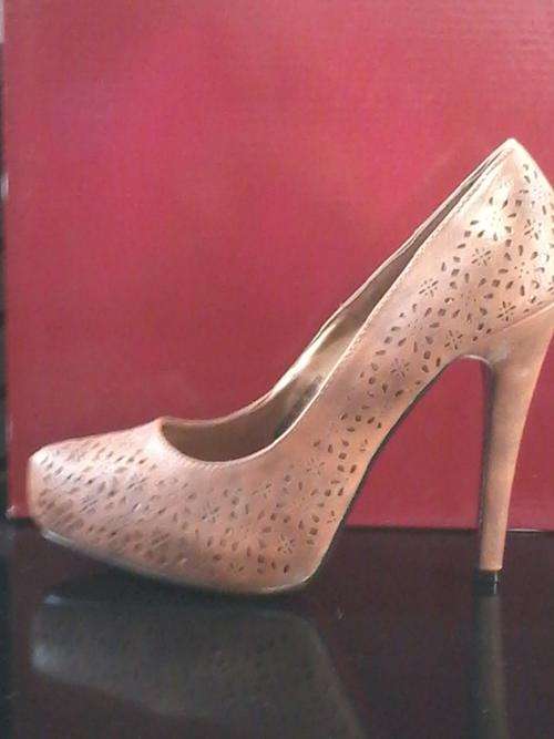 STUNNING JADA BROWN HEEL****SIZE 4,5,6*****