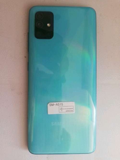 Samsung Galaxy A51 with all accessories and 3 pouches.