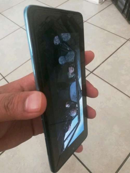 Samsung Galaxy A51 with all accessories and 3 pouches.