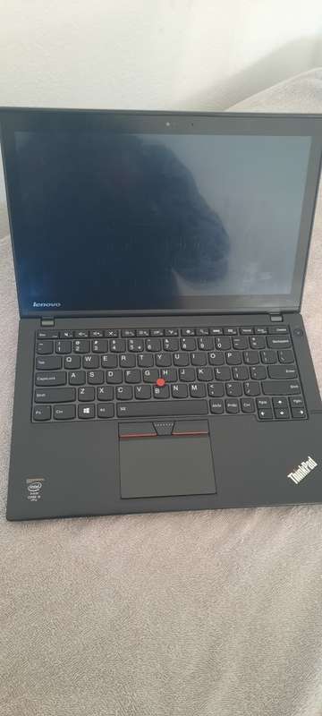 Lenovo X250 TouchScreen Laptop, 13inch, i5 5th gen, 8GB Ram, 500GB HDD.