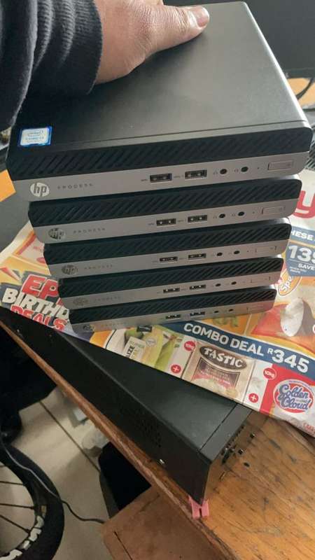 HP Prodesk 400 G5 Mini PC: I3 9th Gen, 8GB RAM, 128GB NVME SSD, Intel UHD Graphics.