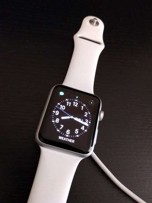 Apple Watch (42mm Silver Aluminium Case with White Sport Band)