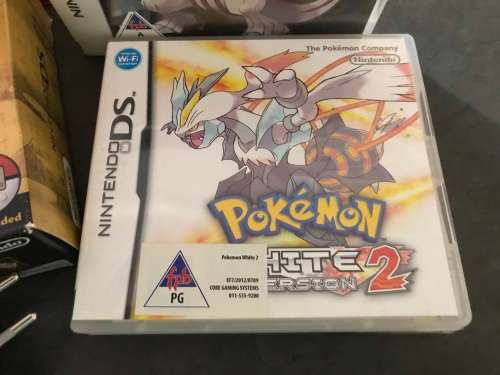 Nintendo 2DS Transparent Red Edition