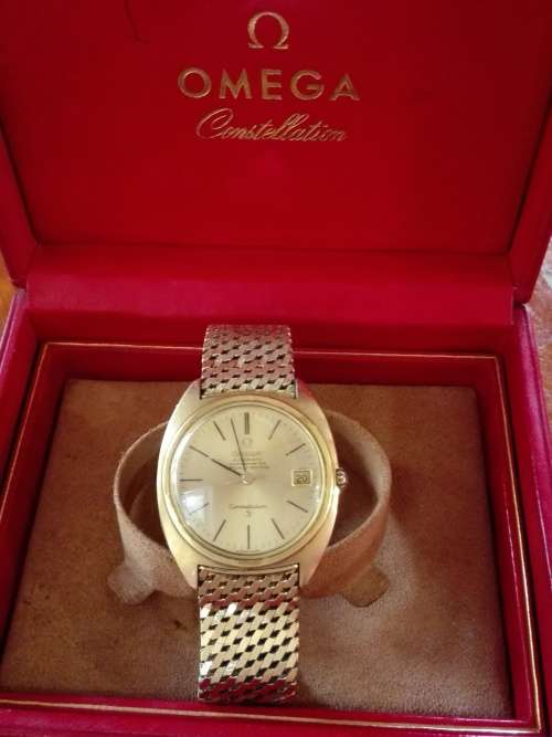 1968 OMEGA CONSTELLATION IN 18kt SOLID GOLD CASE AND STRAP- BOX AND PAPERS