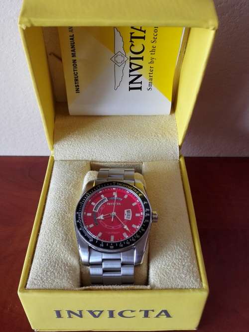 INVICTA MEN'S DAY/DATE WATCH- BRAND NEW IN BOX WITH PAPERS!