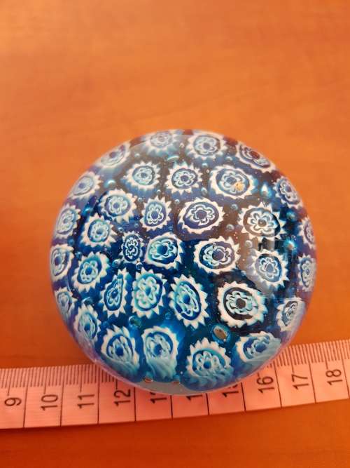 LOVELY MURANO PAPERWEIGHT IN BLUE