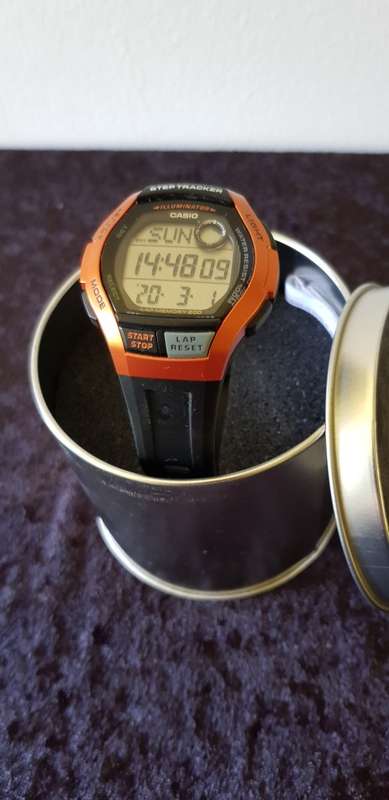 MEN'S CASIO STEP TRACKER WATCH- IN BOX WITH PAPERS