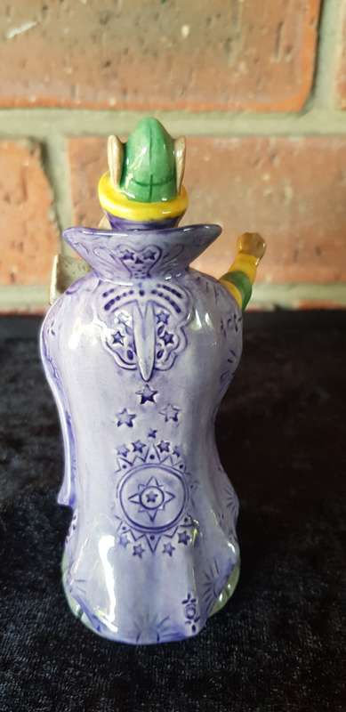 VINTAGE 2000 ROYAL DOULTON BUNNYKINS FIGURINE- HIGHLY COLLECTABLE