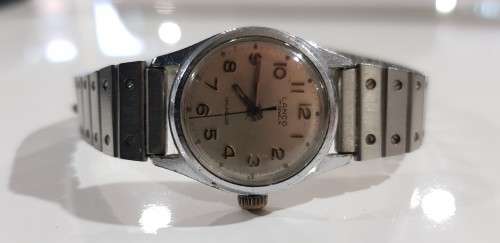 VINTAGE LANCO LADIES 17 JEWEL MANUAL WIND WATCH IN GOOD RUNNING ORDER