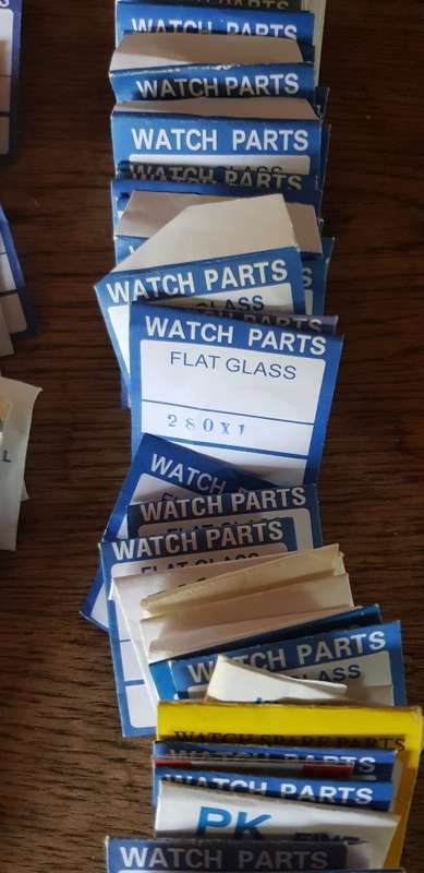 WATCHMAKERS LOT- WATCH GLASS ALL NEW
