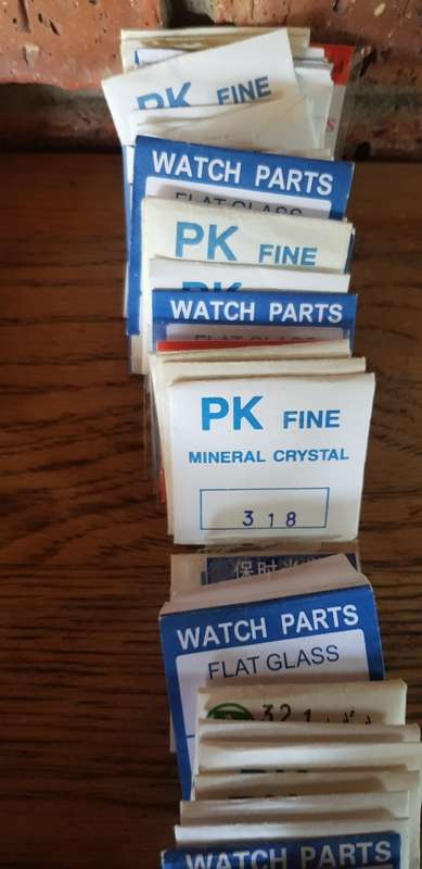 WATCHMAKERS LOT- WATCH GLASS ALL NEW