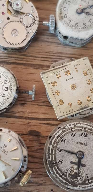 WATCHMAKERS LOT- VINTAGE MECHANICAL MOVEMENTS