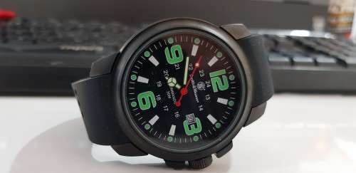 SMITH and WESSON COMMANDO MEN`S WATCH
