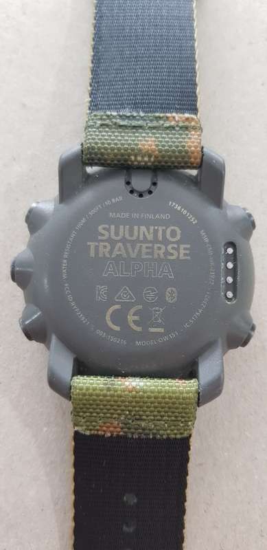 SUUNTO TRAVERSE ALPHA WITH 2 CHARGING CABLES