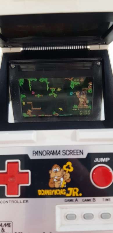 VINTAGE NINTENDO GAME AND WATCH DONKEY KONG JNR PANORAMA SCREEN CJ-93