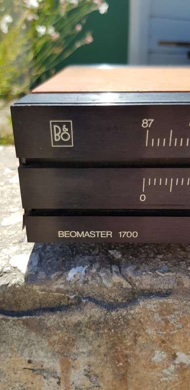 BANG and OLUFSON BEOMASTER 1700