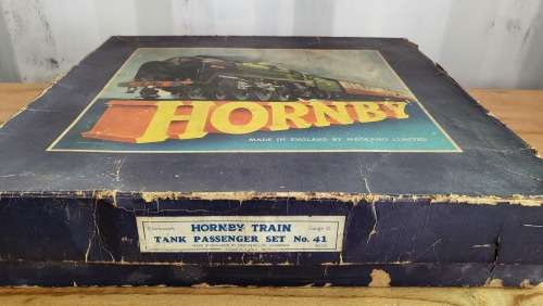 HORNBY CLOCKWORK Train Set in TIN  no 41 by MECCANO