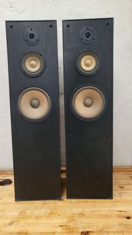 JBL MX1000 Floorstanding Speakers- Awesome sound