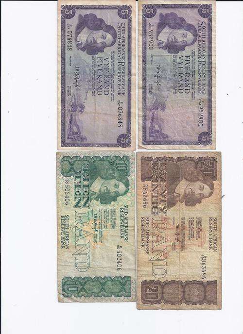 MIX BANK NOTES X 4  T W DE JONGH