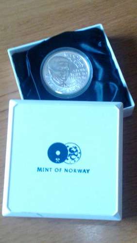 MANDELA  1OZ SILVER MADALLION MINT OF NORWAY IN WHITE BOX