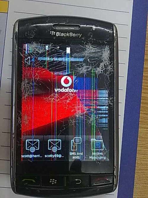Blackberry Storm 9500 (damaged)