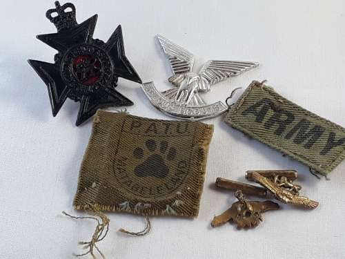 Rhodesia Badges and cufflinks,Selous scouts,P.A.T.U etc