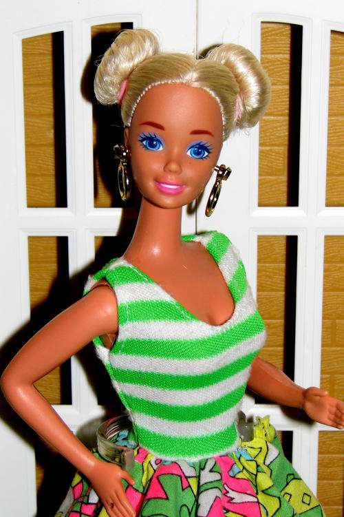 Super Talk Barbie Doll made by Mattel