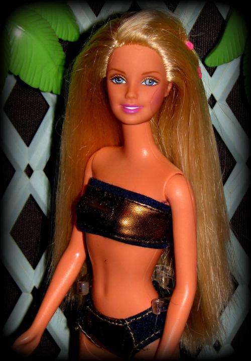 'Bikini Babes' Barbie doll made by Mattel #2