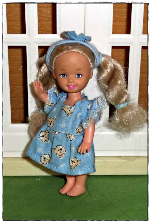 Shelly-sized doll made by Mattel
