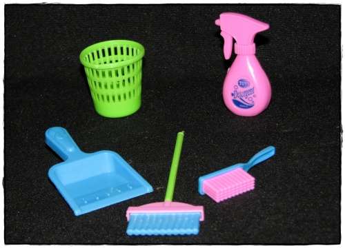 Barbie Cleaning Accessories