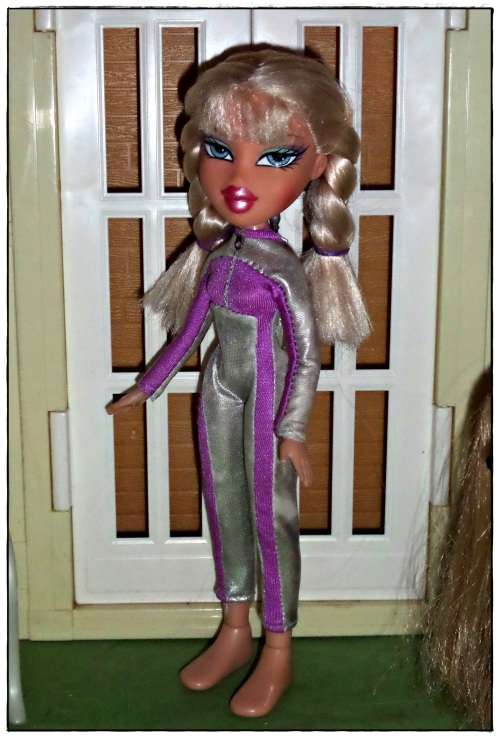 Bratz doll CHLOE made by MGA