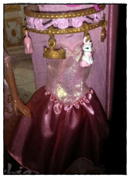 BNIB RARE Princess and the Pauper Anneliese/Barbie made by Mattel