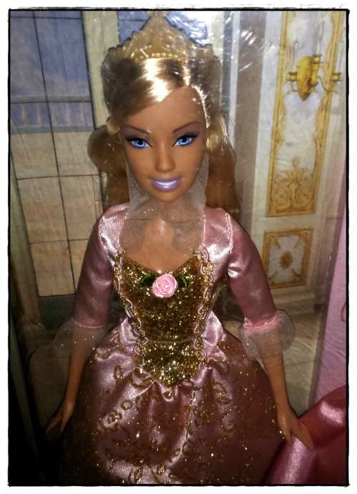 BNIB RARE Princess and the Pauper Anneliese/Barbie made by Mattel