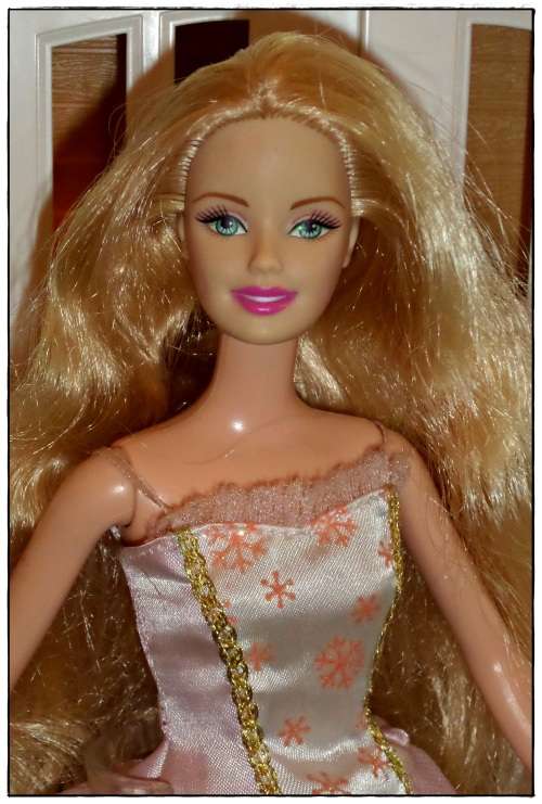 **BARBIE MOVIE MANIA!** Nutcracker "Clara"/Barbie doll made by Mattel