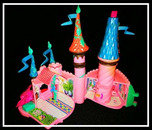 Mini Polly Pocket-sized Castle, Fairy House and School House