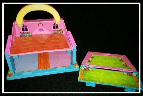 Mini Polly Pocket-sized Castle, Fairy House and School House