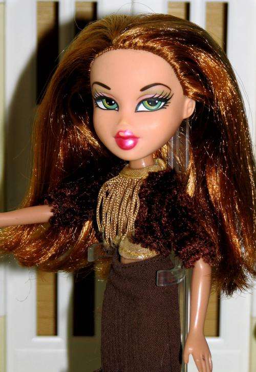 Bratz doll (Fianna?) made by MGA