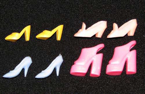 Barbie doll Shoes (Lot 14)