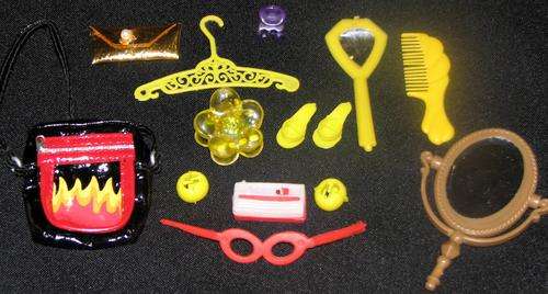 Barbie/Bratz doll accessories (Lot 1)