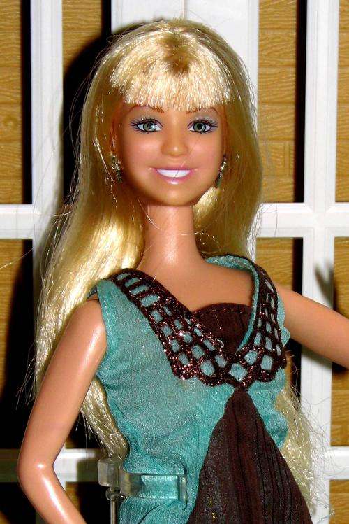 Hannah Montana doll made by DISNEY