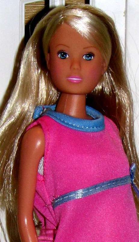 Pregnant Steffi doll (Barbie's friend) made by Simba