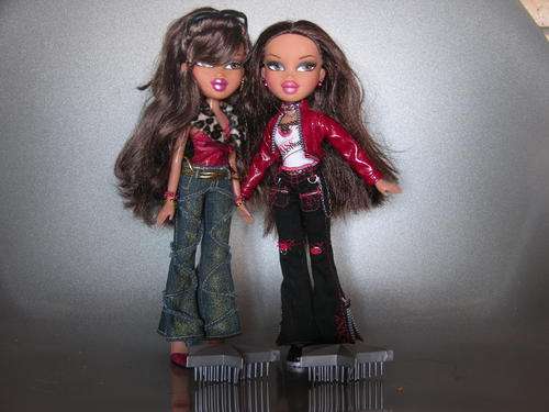 Bratz Twins 2 girl dolls Like new from England