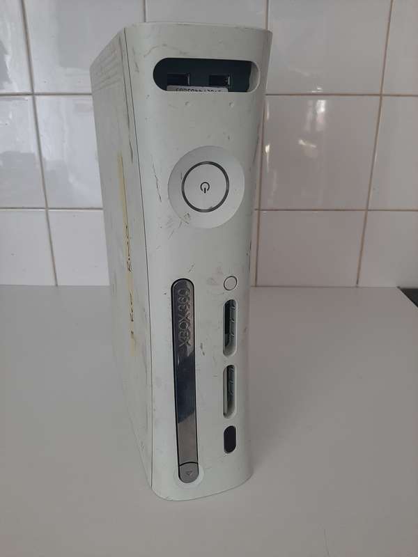 XBOX 360 not reading disks