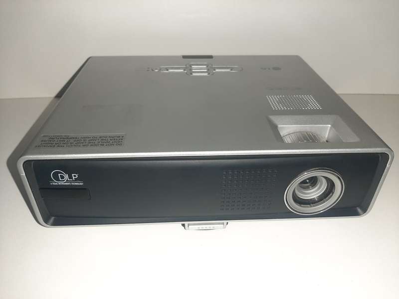 LG SVGA DS125-LD Projector