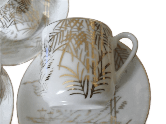 Manna China Tea Set with lipothane bottoms