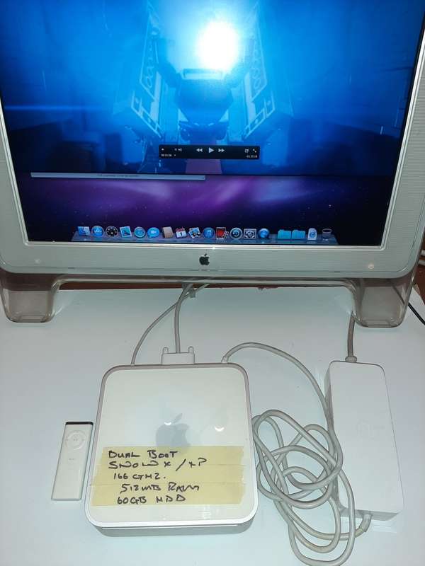 Apple Mac mini 1..6hz, 512mb Ram, 80gb HDD with PSU, power cable and remote ( Snow Leopard & XP )